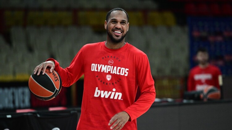 Ολυμπιακός: Δήλωσε τον Μόντε Μόρις στην Basket League 