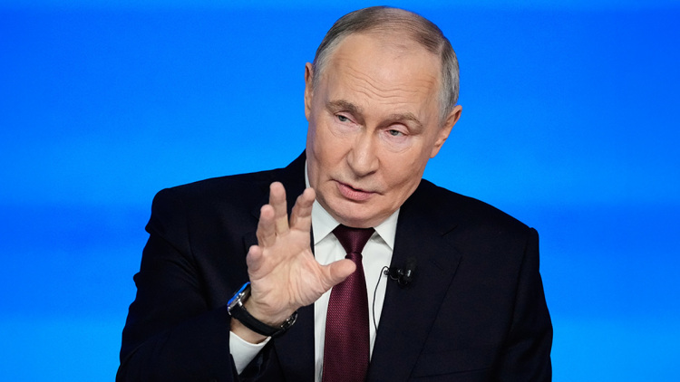 Στη μαύρη λίστα του ρωσικού υπουργείου Δικαιοσύνης ο δημιουργός ντοκιμαντέρ για την πολεμική προπαγάνδα του Πούτιν