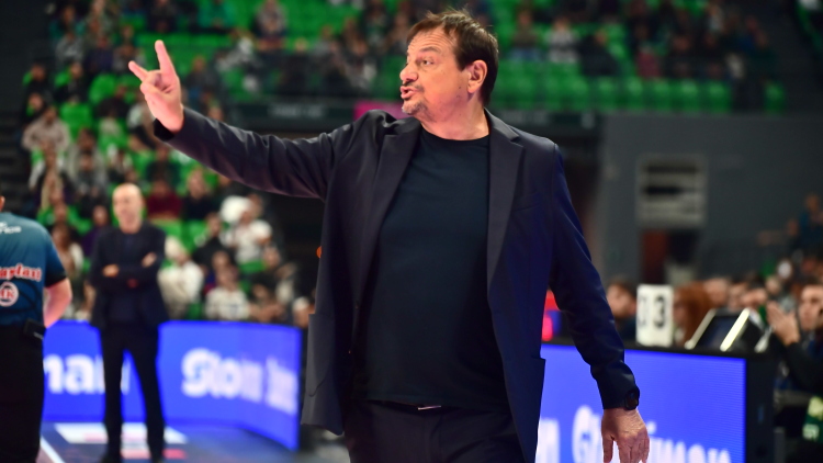 Αταμάν: «Μακάρι στο μέλλον να δούμε μαζί φιλάθλους του Ολυμπιακού και του Παναθηναϊκού»