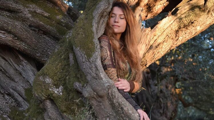 Έφυγε από τη ζωή η τραγουδίστρια Κλαούντια Ντελμέρ, έδινε μάχη με τον καρκίνο στο πάγκρεας 
