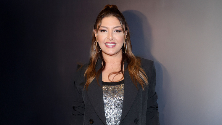 Βίντεο: Ήταν δύσκολη περίοδος είπε η Παπαρίζου που επέστρεψε στο Voice, το σχόλιο του Μαζωνάκη