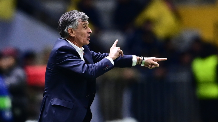 Ολυμπιακός: Συνεχίζει έως το 2027 ο Μεντιλίμπαρ, αναμένονται ανακοινώσεις 
