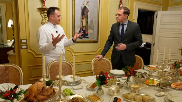 Στο «Μεγάλη Βρεταννία» με τον executive chef: Το μενού των εορτών, τα μυστικά και οι ιστορίες του εμβληματικού ξενοδοχείου