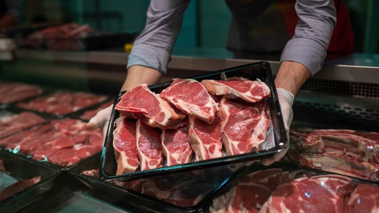 Τι προσέχει μια χημικός τροφίμων σε ένα κρεοπωλείο για να ψωνίσει με ασφάλεια