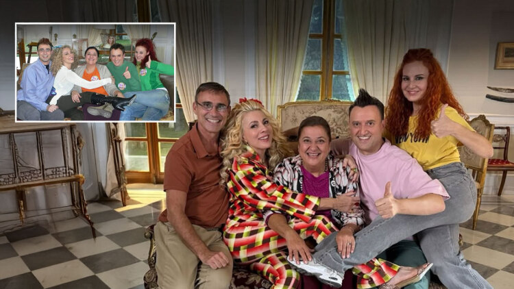 Η πεντάδα του «Παρά Πέντε» ποζάρει ξανά μαζί μετά από 20 χρόνια