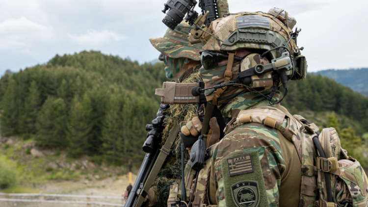 Πολυνομοσχέδιο του υπουργείου Εθνικής Άμυνας: Νέα εποχή για το στράτευμα, αλλά και αντιδράσεις για μισθούς, βαθμούς και αναβολές