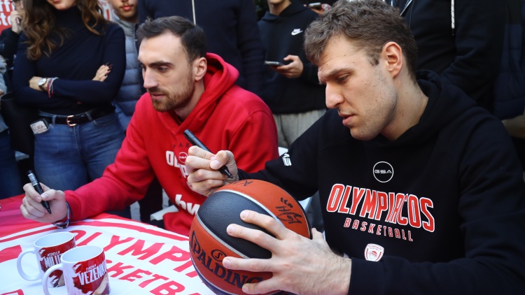 Βεζένκοφ για Βίρτους: «Για να κερδίσουμε θα πρέπει να δώσουμε το 100%»
