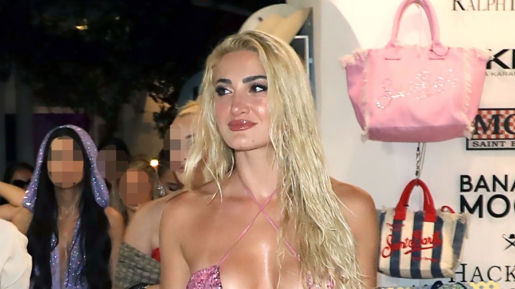 Ιωάννα Τούνη: Τα Χριστούγεννα θα τα περάσω με τον γιο μου, θα πούμε και τα κάλαντα ελπίζω
