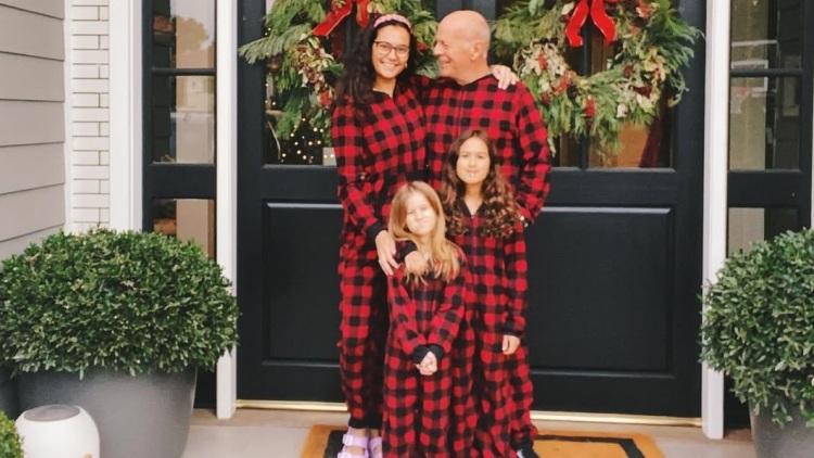 Έμα Γουίλις: «Ο Μπρους Γουίλις αγαπούσε τα Χριστούγεννα, ήταν στο επίκεντρο όλων»