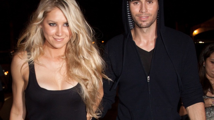 Άννα Κουρνίκοβα: Γιατί η σύζυγός του Ενρίκε Ιγκλέσιας αποφάσισε να αφοσιωθεί στη μητρότητα