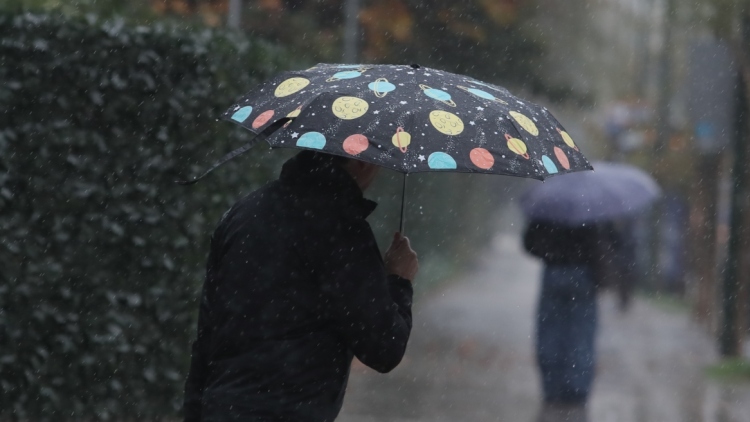 Επικαιροποιήθηκε το έκτακτο δελτίο επιδείνωσης του καιρού: Μέχρι και το βράδυ των Χριστουγέννων η κακοκαιρία