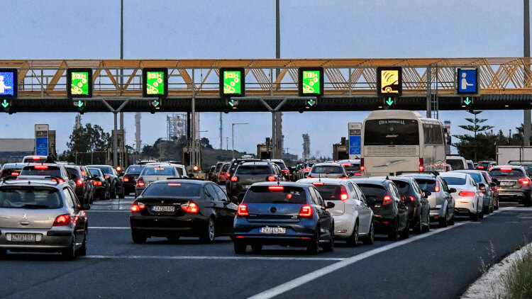 Αναλυτικά οι νέες τιμές στα διόδια: Οι αυξήσεις σε Αττική Οδό, η «χρυσή» διέλευση του Ρίου και η Ιόνια Οδός
