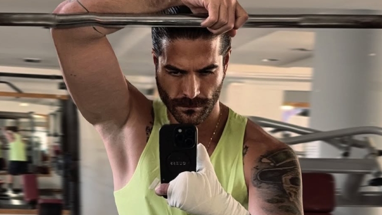 Άρης Μουγκοπέτρος: Ένιωσα απειλή και φόβο για μένα και τα παιδιά μου, λέει η σύζυγός του μετά τη μήνυση και τη σύλληψή του 