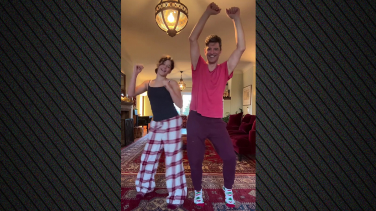 Ο χορός του Σάκη Ρουβά με την κόρη του: Είστε ίδιοι με την Αριάδνη, του γράφουν