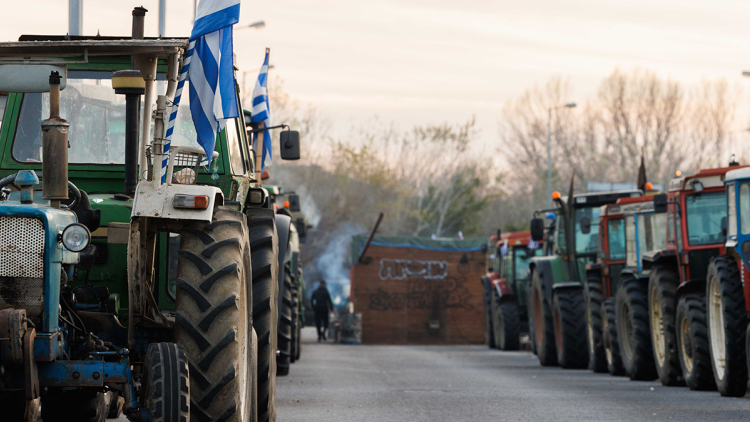 18 αγροτικά μπλόκα σπάνε τη γραμμή άρνησης διαλόγου και ζητούν συνάντηση με την κυβέρνηση - Ποια σημεία έχουν αποκλειστεί
