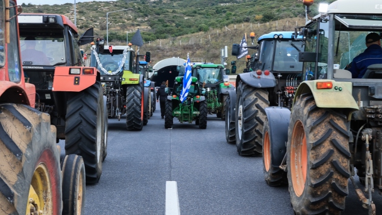 Στα μπλόκα και πάλι οι αγρότες: Κλείνουν το μεσημέρι τα Μάλγαρα, κρίσιμη σύσκεψη στη Νίκαια