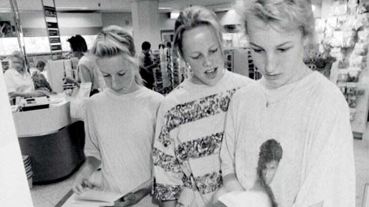 Γιατί εξαφανίστηκαν τα εφηβικά media;
