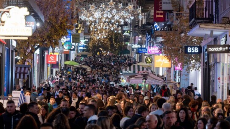 Τελευταία Κυριακή του χρόνου με ανοιχτά καταστήματα και σούπερ μάρκετ