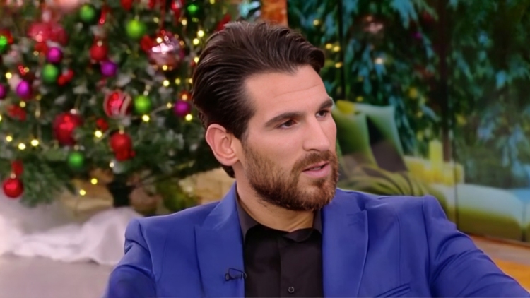 Ετεοκλής Παύλου: Είπα στην κόρη μου «ο μπαμπάς είναι ανάπηρος αλλά δεν πειράζει, έχω ένα ψεύτικο πόδι»