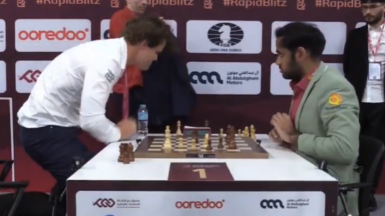 Ο Μάγκνους Κάρλσεν χτύπησε ξανά το τραπέζι μετά από ήττα του στο Παγκόσμιο Πρωτάθλημα Σκακιού, δείτε βίντεο