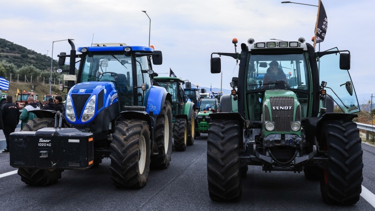 Αγροτικά μπλόκα: Διευκρινίσεις της ΕΛΑΣ για τις εκτροπές κυκλοφορίας στη Φθιώτιδα, δείτε χάρτες
