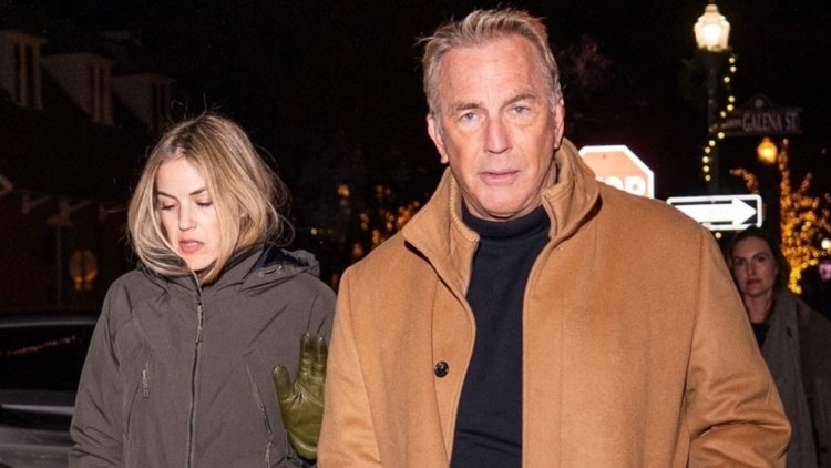 Ο Κέβιν Κόστνερ εμφανίστηκε στο Άσπεν με τη νέα του σύντροφο