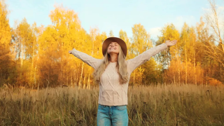 Καυτό μπάνιο στους 42°C έως «σφηνάκια» πίκλας: Μυστικά ευεξίας που ξεχώρισαν το 2025