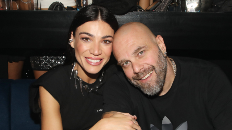 Ήβη Αδάμου για Μιχάλη Κουινέλη: Με τον τρόπο του είναι σαν να μου κάνει κάθε μέρα πρόταση γάμου