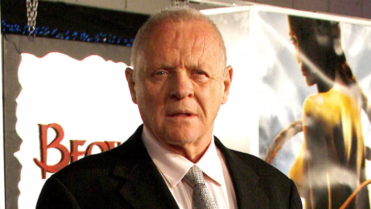 Αλκοολισμός: 50 χρόνια νηφάλιος ο Άντονι Χόπκινς – Δείτε βίντεο με το μήνυμά του