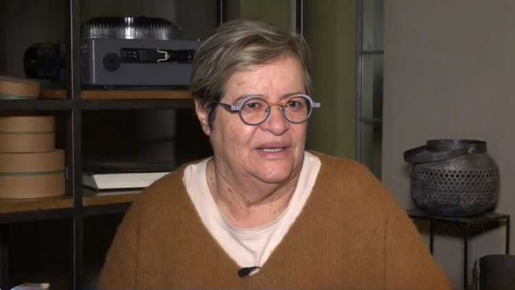 Ντέπυ Γκολεμά: Όλες αυτές τις κυρίες της τηλεόρασης τις βλέπεις και νομίζεις ότι θα πάνε στο γκαλά του Μονακό