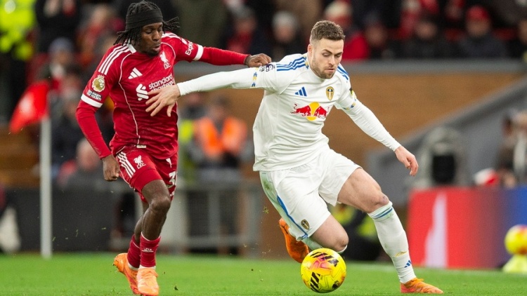 Premier League: Πρωτοχρονιάτικη γκέλα για την Λίβερπουλ 0-0 με τη Λιντς, η Κρίσταλ Πάλας 1-1 με την Φούλαμ, δείτε βίντεο