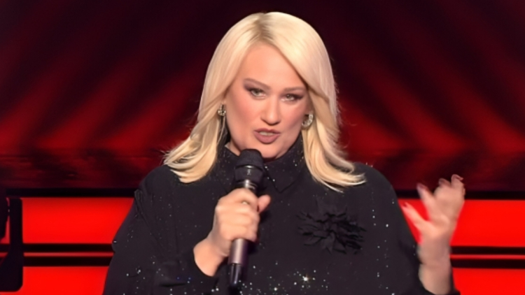 Άση Μπήλιου: Πριν γίνω αστρολόγος, είχα μια άλλη καριέρα ως ραδιοφωνική παραγωγός