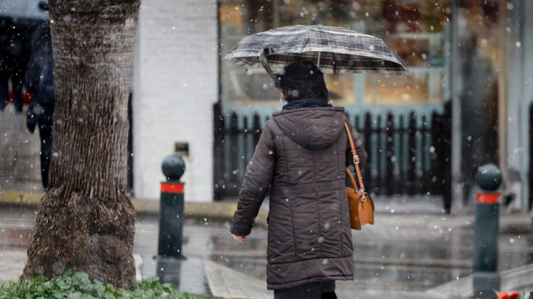 Καιρός: Πρωτοχρονιά με κρύο και παγετό σε όλη τη χώρα, βροχές και άνοδος της θερμοκρασίας από την Παρασκευή