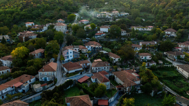 Ανεξερεύνητοι Τόποι- Δελβινάκι Ιωαννίνων: Στην καρδιά του πολυφωνικού τραγουδιού