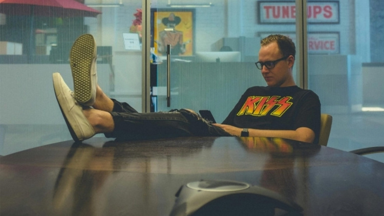 Πότε να ζητήσετε αύξηση μισθού: Γιατί, σύμφωνα με καθηγήτρια ψυχολογίας, η «χρυσή ώρα» είναι στις 11 π.μ.