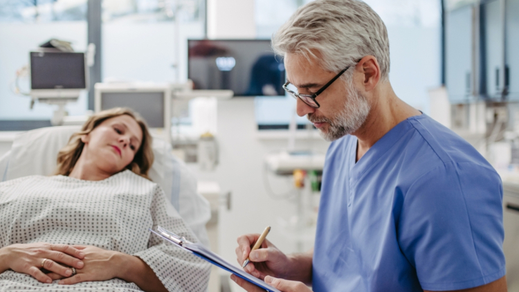 Έξαρση της γρίπης – Διπλασιάζονται οι εισαγωγές στα νοσοκομεία, αυξάνονται τα σοβαρά περιστατικά
