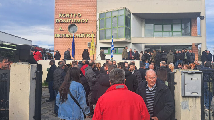 Νέα κλιμάκωση με 48ωρο αποκλεισμό  εθνικών οδών, παραδρόμων και τελωνείων αποφάσισαν οι αγρότες στα Μάλγαρα