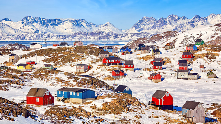 Ο Τραμπ θα επιχειρήσει για τέταρτη φορά στην ιστορία των ΗΠΑ να αγοράσει την Γροιλανδία: Η χρήση του στρατού είναι πάντα μια επιλογή, λέει ο Λευκός Οίκος