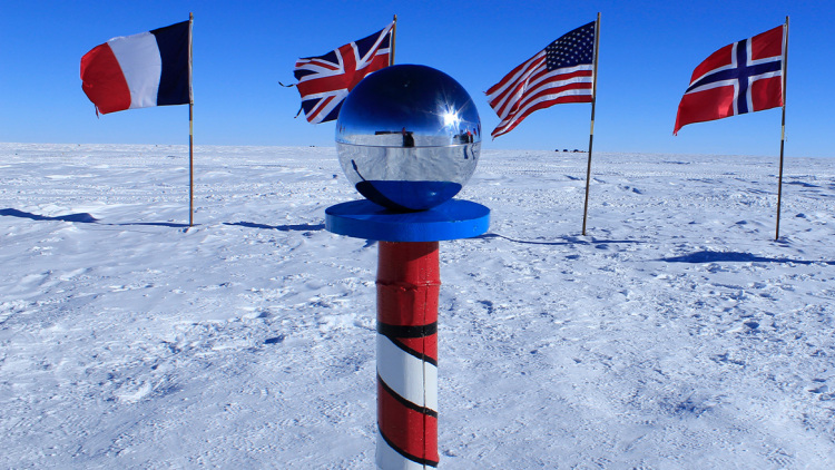 Οι επιστήμονες μετακίνησαν τον Νότιο Πόλο: Γιατί αλλάζει θέση κάθε χρόνο