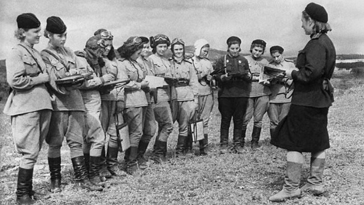 «Night Witches» (Νυχτερινές Μάγισσες): Οι Σοβιετικές πιλότοι που έγιναν εφιάλτης των Γερμανών