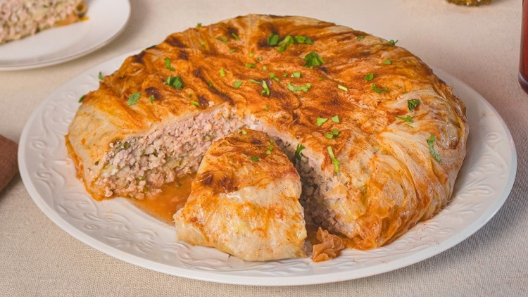 Λαχανοντολμάς σαν πίτα: Βήμα - βήμα η διαδικασία από τη food blogger Εύα Μονοχάρη