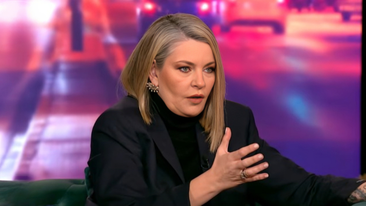 Ελισάβετ Μουτάφη για τον υιοθετημένο γιο της: Το ξέρει ότι δεν είμαι η βιολογική του μητέρα, λέει μόνος του «εγώ είμαι μαύρος»