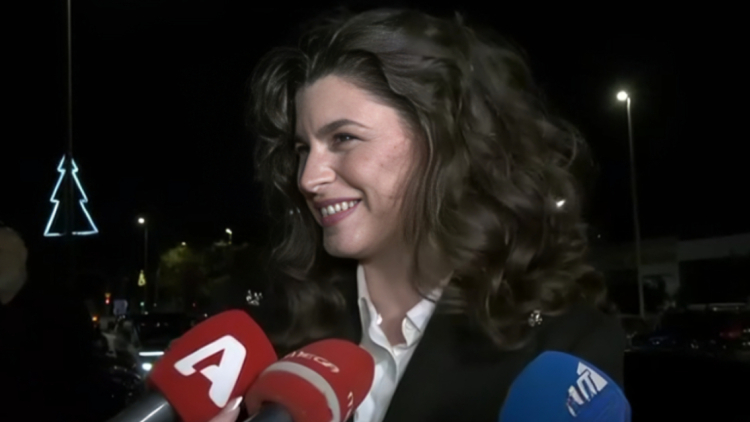 Δανάη Παππά: Η αναγνωρισιμότητα προσπαθεί συχνά να με τρομάξει, αλλά δεν τα καταφέρνει