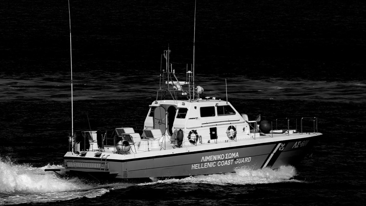 Ακυβερνησία πλοίου τουρκικής σημαίας νότια της Κω: Επιχείρηση του λιμενικού υπό δυσμενείς καιρικές συνθήκες