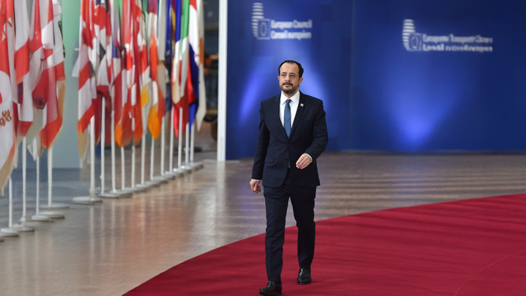 Πολιτικός σεισμός στην Κύπρο με το βίντεο για προεδρικές μίζες: Ρωσικό δάκτυλο βλέπει η Λευκωσία