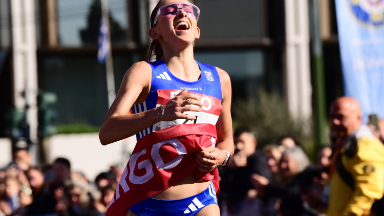 Στίβος: «Διέλυσε» το πανελλήνιο ρεκόρ στα 10χλμ η Μαρινάκου 