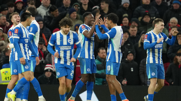 Η Μπράιτον 2-1 στην έδρα της Γιουνάιτεντ και πέρασε στους 32 του Κυπέλλου, δείτε βίντεο