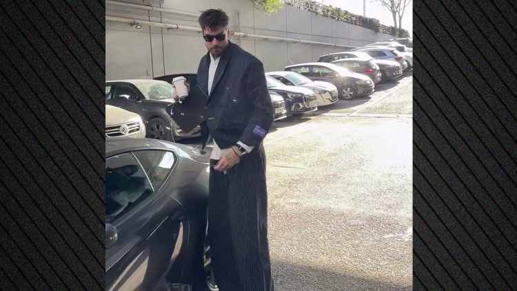 Παναθηναϊκός: Ο Χουάντσο έφτασε στο ΟΑΚΑ με Ferrari για το ματς κόντρα στο Περιστέρι