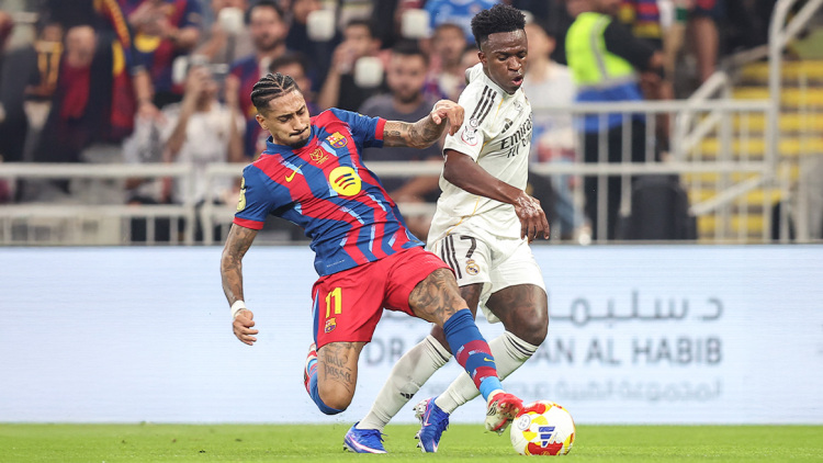 Μπαρτσελόνα - Ρεάλ Μαδρίτης 1-0 (Α' ημίχρονο): Προβάδισμα με Ραφίνια για τους Καταλανούς, Live ο τελικός 