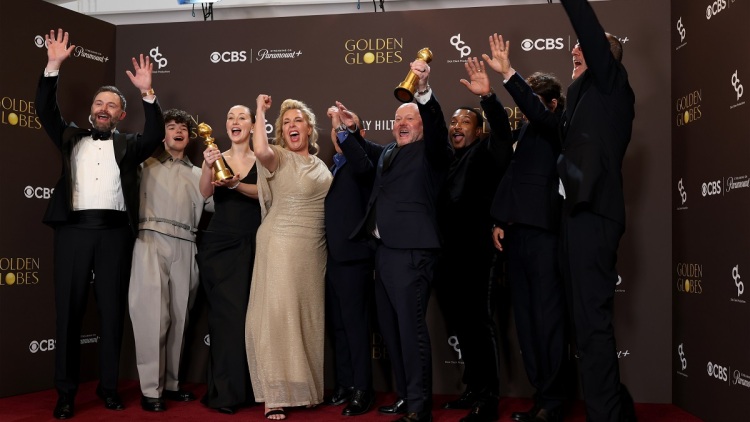 Χρυσές Σφαίρες 2026: «Μια μάχη μετά την άλλη», «Hamnet» και «Adolescence» οι μεγάλοι νικητές
